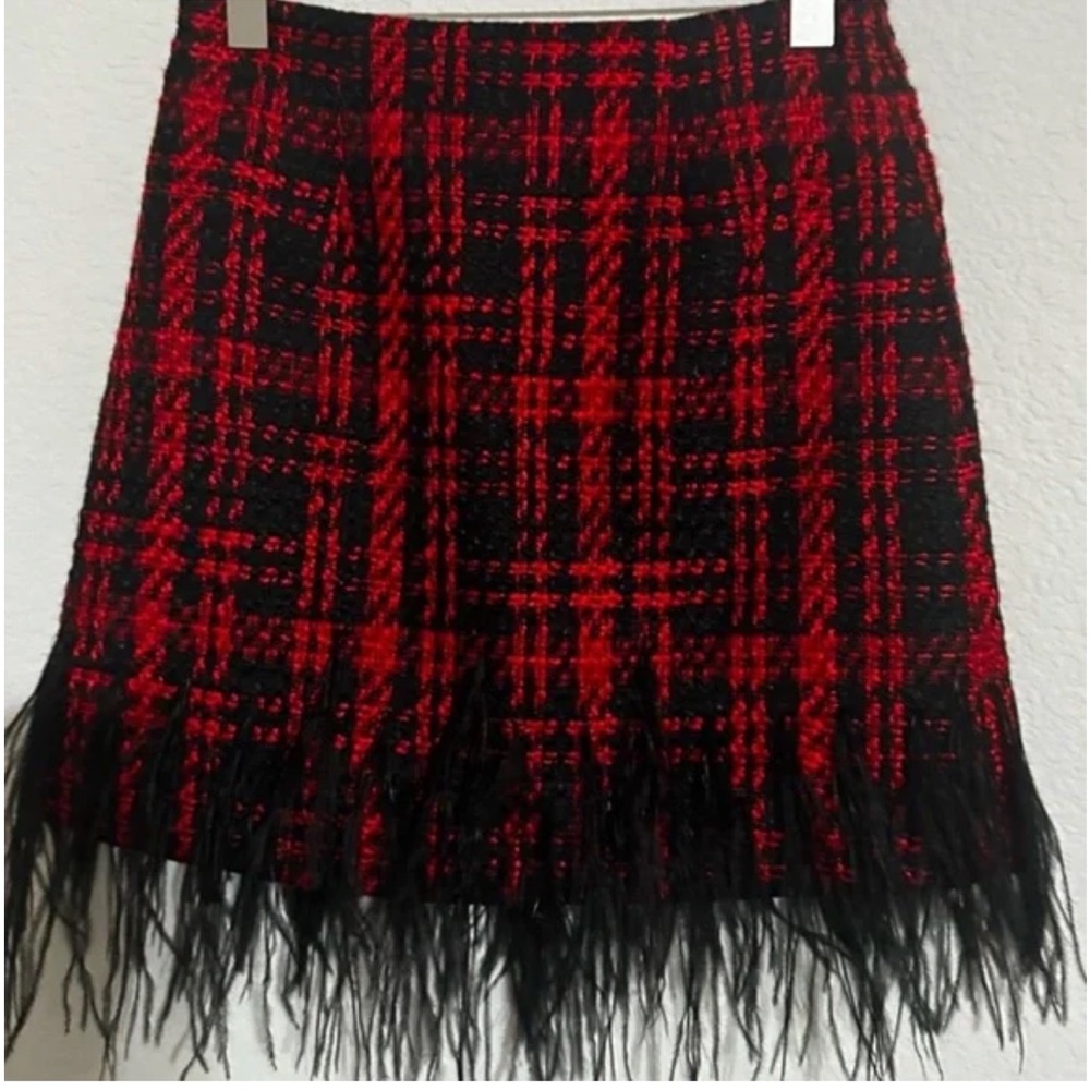 NWT Antonio Melani “Dalia Tweed” skirt feather SKIRT - Picture 4 of 4